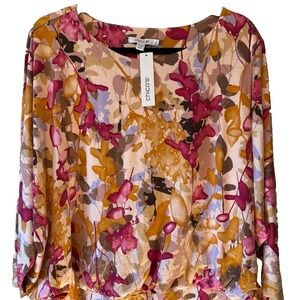 NWT Floral Chicos 4‎ Artsy Vibant Top with Pink and Orange Accents